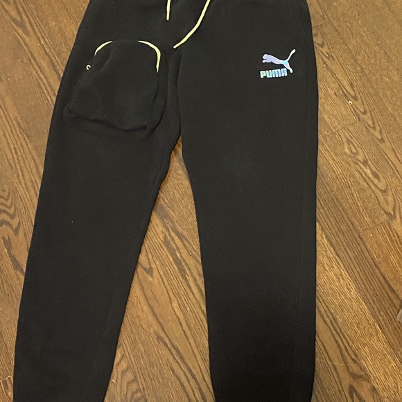 Puma sweatpants, joggers - Picture 3 of 3